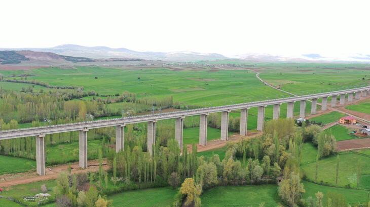 Ankara-İzmir Hızlı Treni ile 14 saatlik yolculuk 3,5 saate inecek