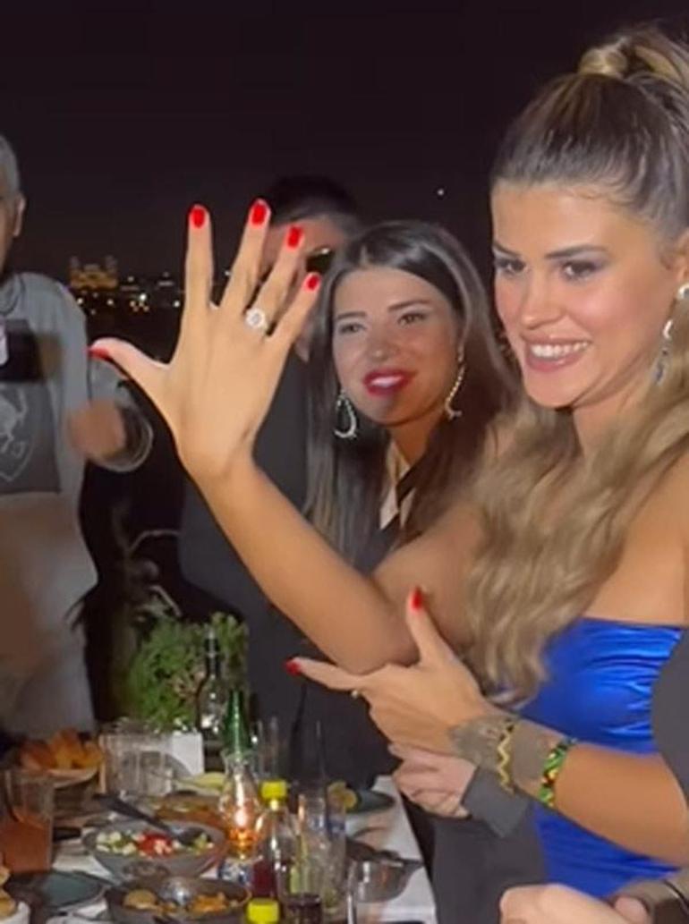 Mehmet Ali Erbil, Gülseren Ceylan'a kameraların önünde evlenme teklif etti!