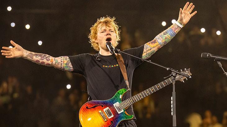 Ed Sheeran evinin bahçesine kendi mezarını kazmışı!