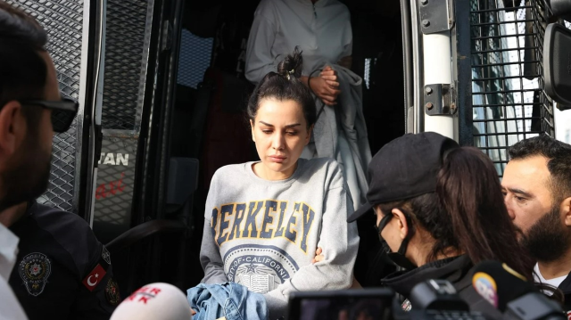 Tutuklu Dilan Polat'ın Enercii isimli şarkısı Spotify ve Apple Mucis'ten kaldırıldı