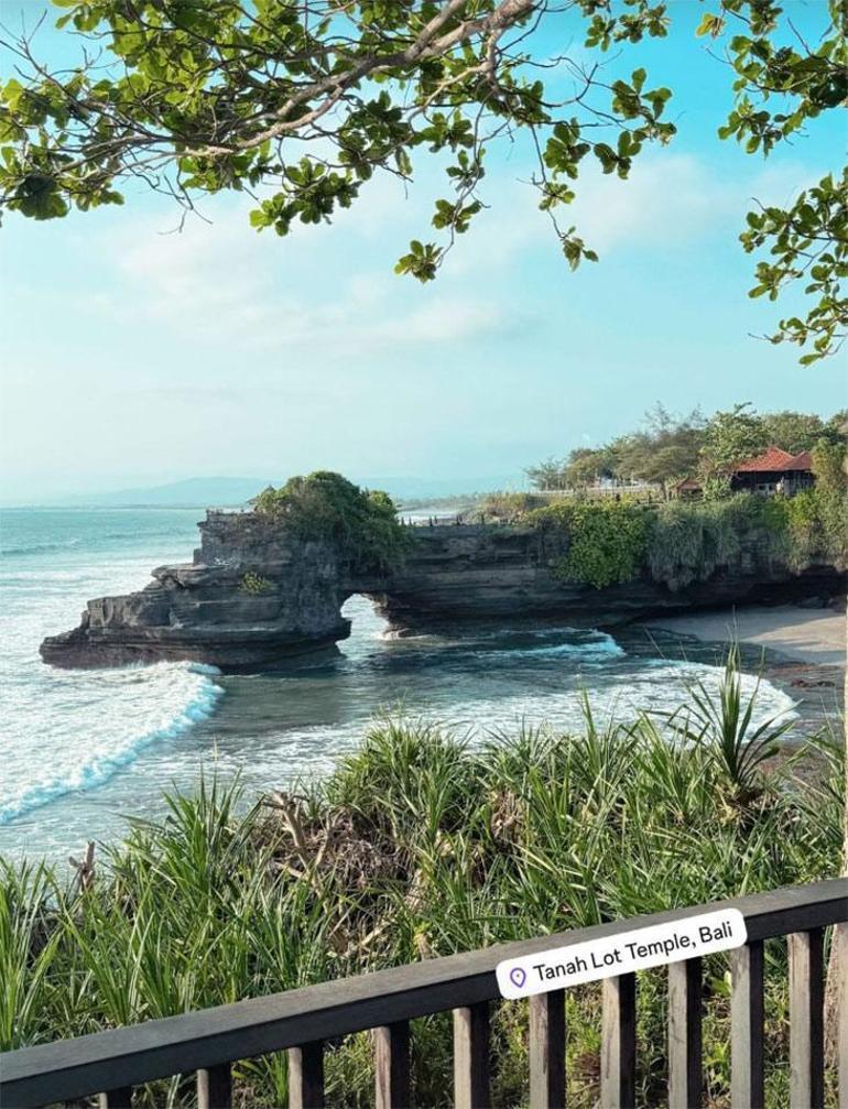 Hande Erçel ve Hakan Sabancı 2024'e romantik Bali tatiliyle giriyor!