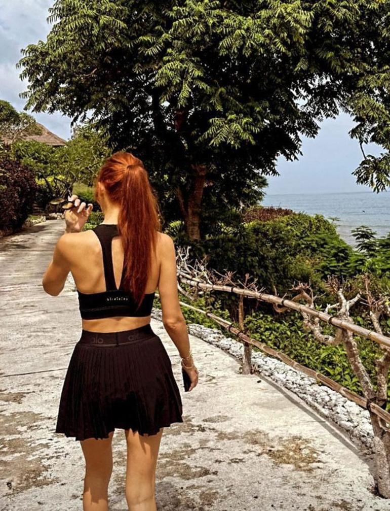 Hande Erçel ve Hakan Sabancı 2024'e romantik Bali tatiliyle giriyor!