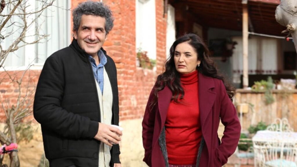 Fadik Sevin Atasoy, 4 sezondur rol aldığı Kardeşlerim’den ayrıldı