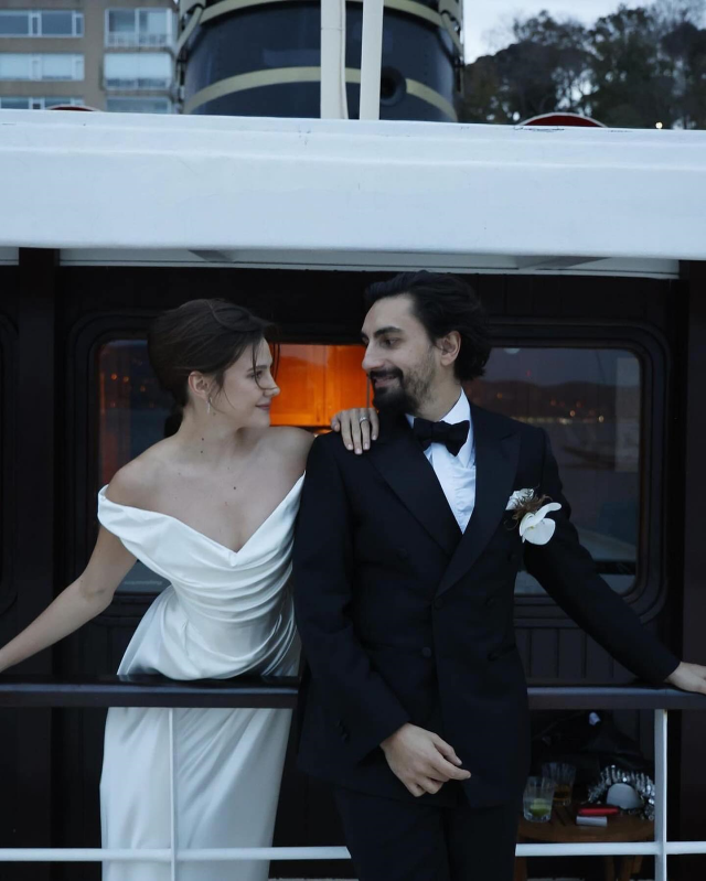 5 aylık aşkta mutlu son! Oyuncu Alina Boz ile işletmeci Umut Evirgen evlendi
