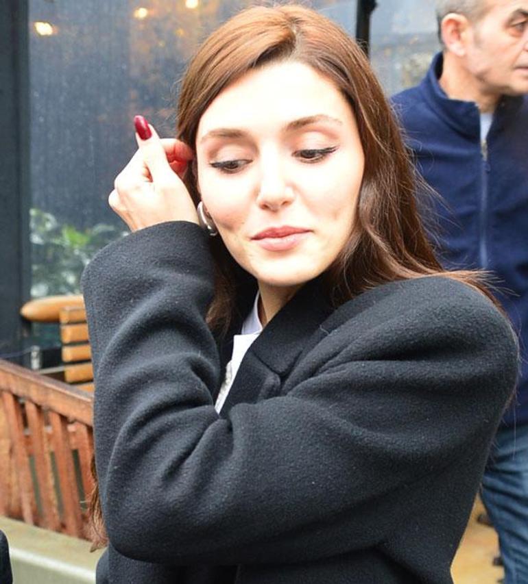 Hande Erçel trafiği! Röportajı yarıda kesmek zorunda kaldı