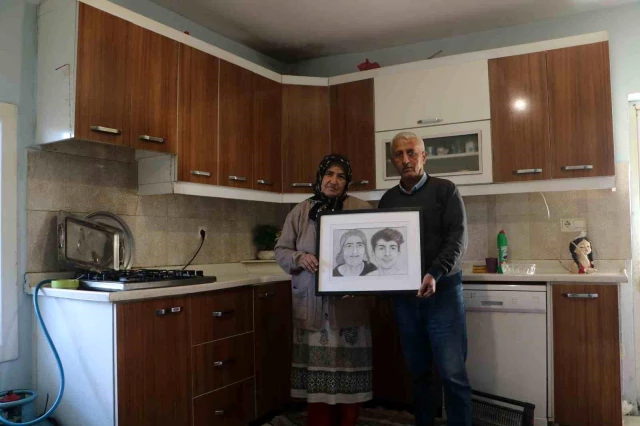 Depremde hayatını kaybeden Taha Duymaz'ın acılı annesi: Oğlumun mutfağından başka bir yerde uyuyamıyorum