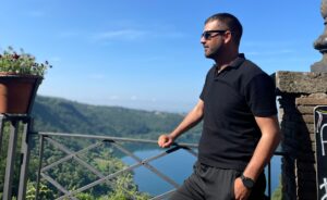 Devran Kenç Kimdir