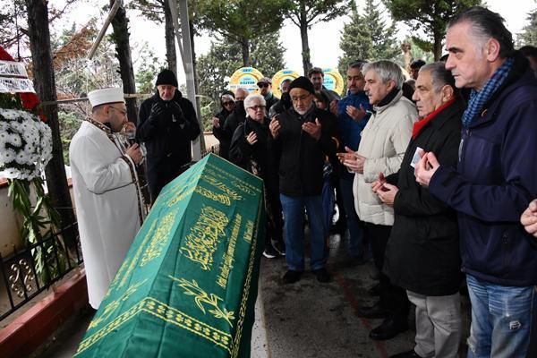 Erkan Özerman'a veda! Ünlü isimler cenaze için bir araya geldi