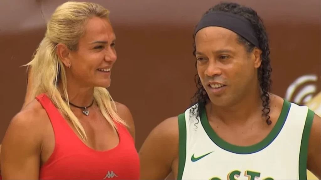 Survivor All Star’a gelen Ronaldinho, Nagihan’ı uyardı: Biraz daha sakin olabilirsin