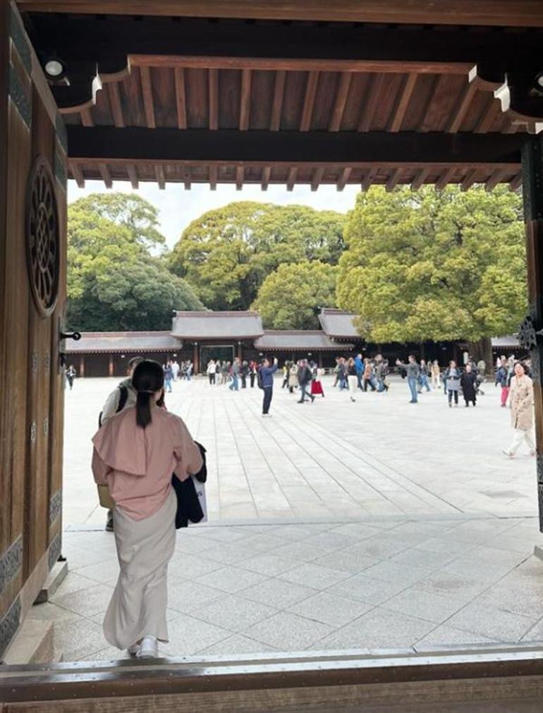 Tokyo pozlarına yorum yağdı! 'Şeyma Subaşı bir dünya markasıdır'
