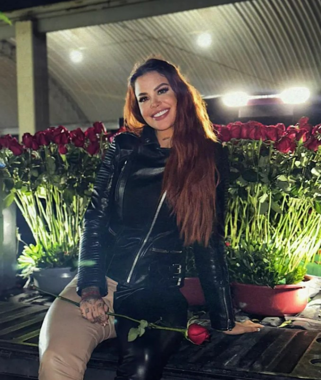 Fenomen Elena Larrea, yağ aldırma operasyonu sonrası pıhtı atması sonucu hayatını kaybetti