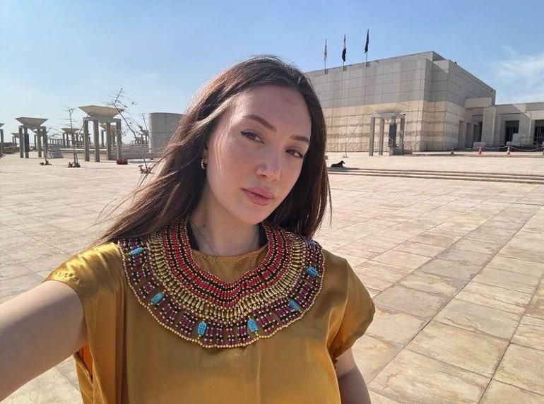 Yasmin Erbil, Mısır'a gitti! Tatil pozlarına beğeni yağdı