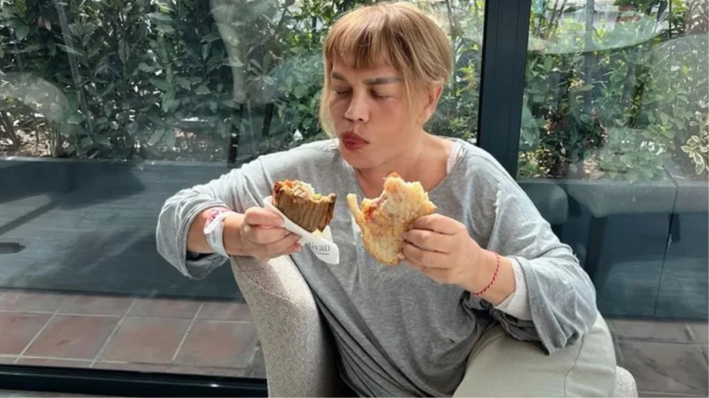 Emel Müftüoğlu, Sezen Aksu’nun yemek yediği anları paylaştı! Hastane künyesi detayı dikkat çekti