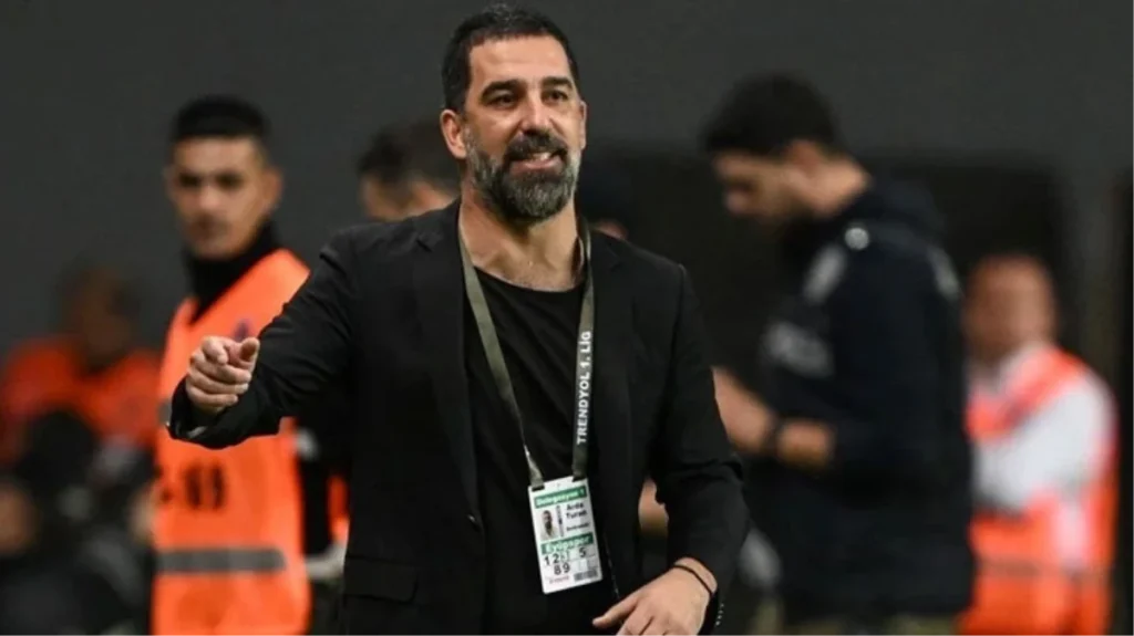 Arda Turan, eşi Aslıhan Doğan’a 2.1 milyon euroluk araba hediye etti