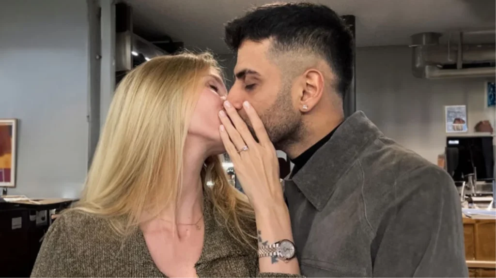 Fenomen Reynmen, sevgilisine evlilik teklifi etti