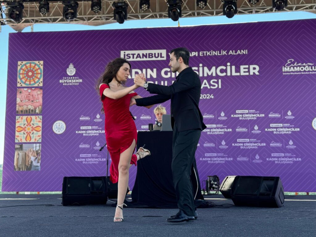 Girişimci Güçlü Kadınlar Festivali: Kadınların Birleşen Gücü ve Felsefi Derinlik