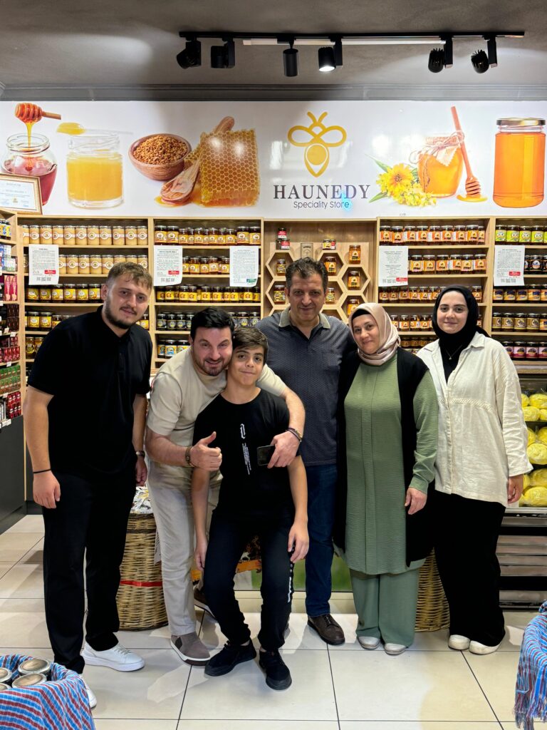 Davut Güloğlu Haunedy’de: Bölgeye Katkılarından Dolayı Tebrik Etti