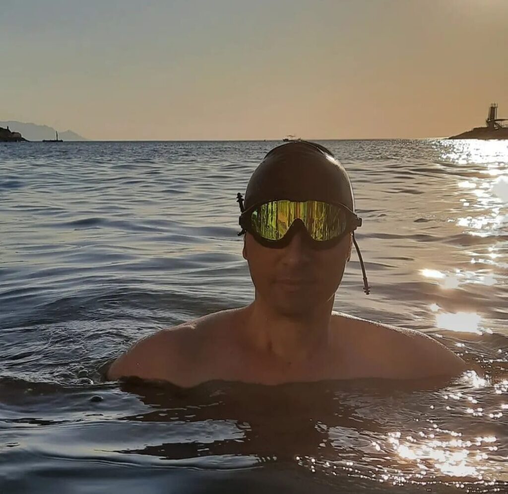 Model ve Oyuncu Evren Yiğit Müjdat Gezen Sanat Merkezi’nde Aldığı Eğitimle Sahnelere Adım Atan Oyuncu