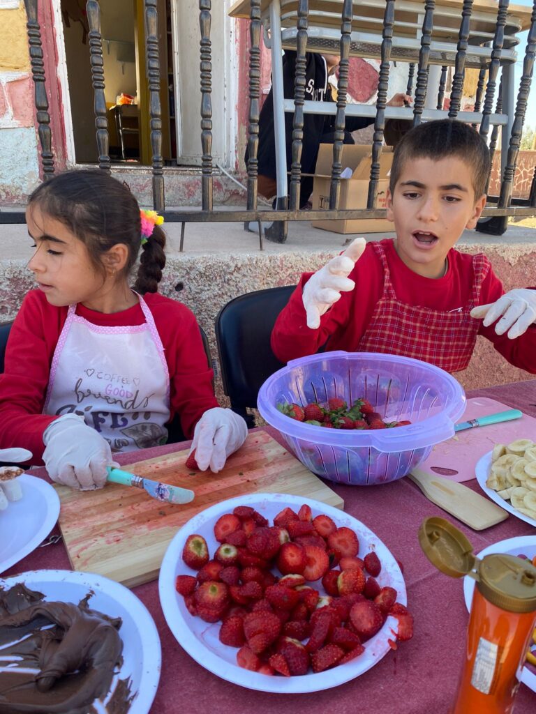 Cumhuriyet Bayramı’nda Wafflecı Akın ile Çocuklar Unutulmaz Anlar Yaşadı