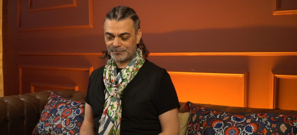 Adil Maviş’in Biyografisi