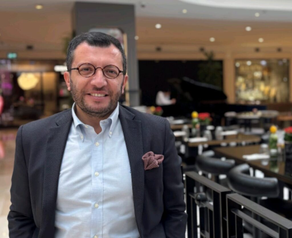 Ertan Çakmak’ın Öngörüleriyle 2024 Restoran Modelleri: Ghost Kitchens ve Hybrid Konseptlerin Yükselişi