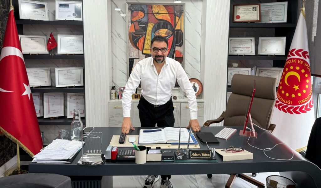 Adem Köse: Saç Ekimi Sadece Estetik Değil, Özgüvenin Yeniden Doğuşudur