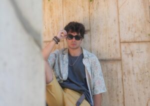 Muhammed Ali Akdemir: Sahnelerde Sessiz, Gözlerde Parlayan Yıldız