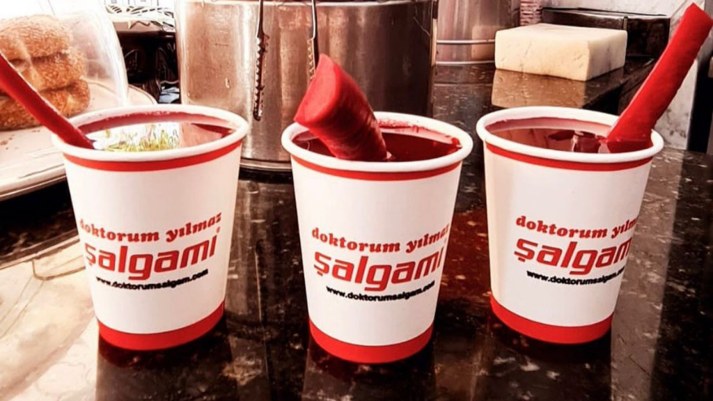 DOKTORUM YILMAZ ŞALGAMI GELENEKSEL LEZZETLERDE ZİRVEYE YERLEŞTİ