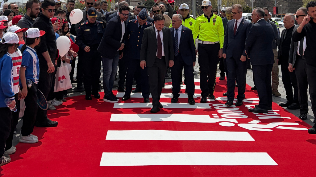 Mister Carpets’tan Trafikte Farkındalık Oluşturan Büyük Sosyal Sorumluluk Projesi