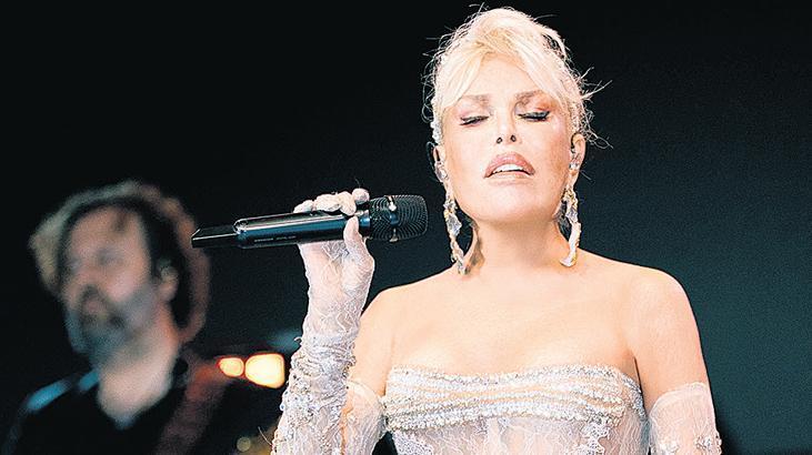 Süperstar’dan Bayram Tadında Konser: Ajda Pekkan Büyüsü