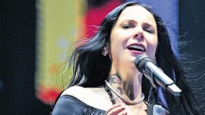 Ferah, 6 yıl sonra sahnelere döndü: “Sizinle olmaktan inanılmaz mutluyum”